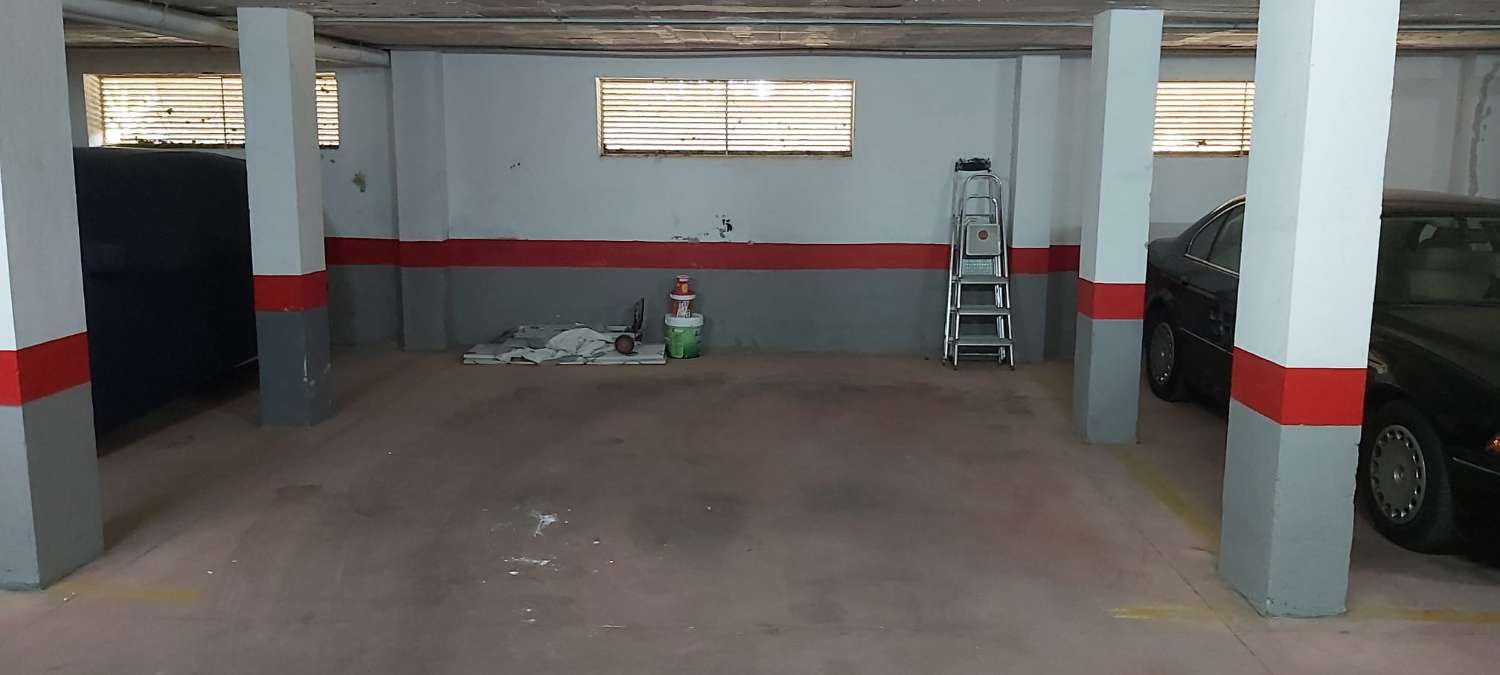 ???? ¡DISPONIBLE 9 DICIEMBRE! Lujo y Estabilidad en Torrequebrada: Piso de 155m² con Vistas al Golf y al Mar