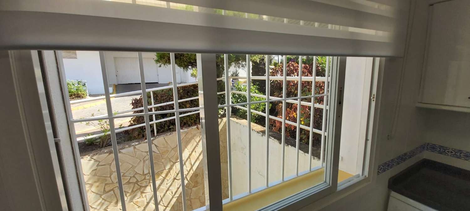 ???? ¡DISPONIBLE 9 DICIEMBRE! Lujo y Estabilidad en Torrequebrada: Piso de 155m² con Vistas al Golf y al Mar