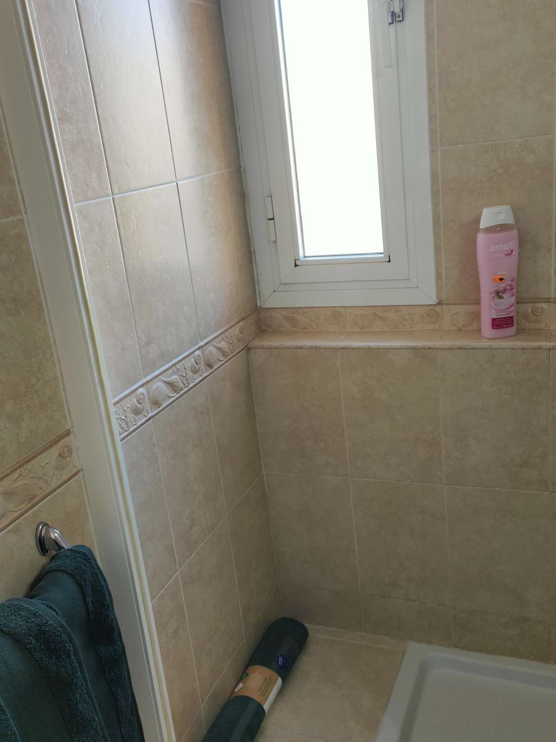 318. Bonito apartamento en el centro y con piscina