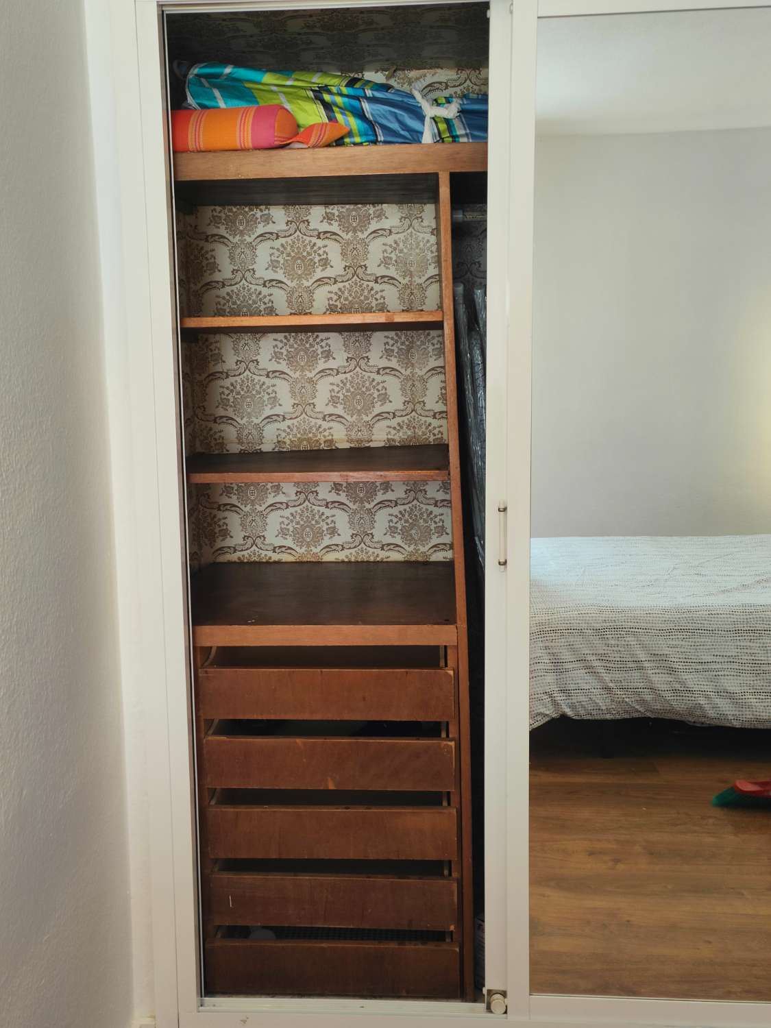 318. Bonito apartamento en el centro y con piscina