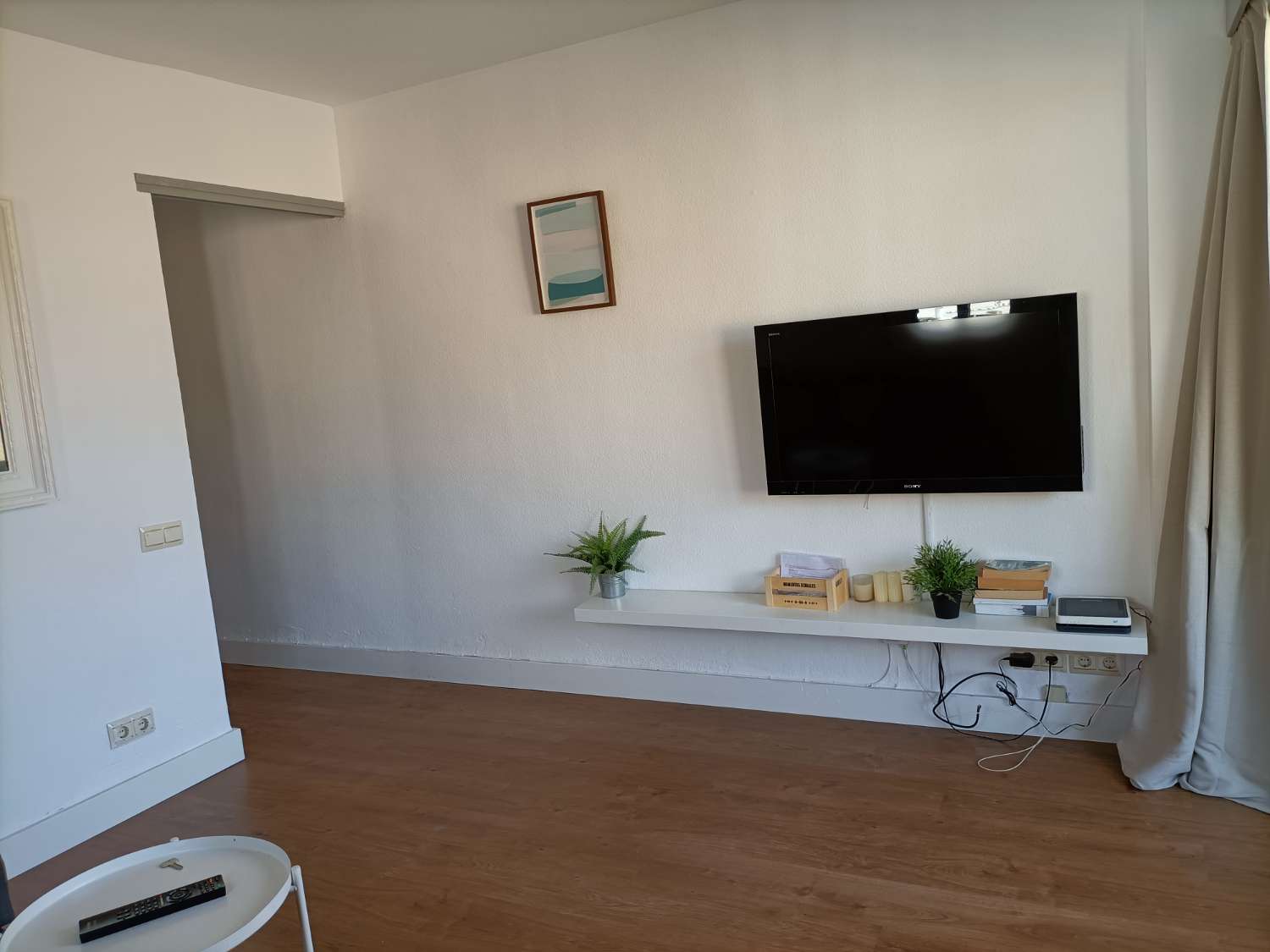 318. Bonito apartamento en el centro y con piscina