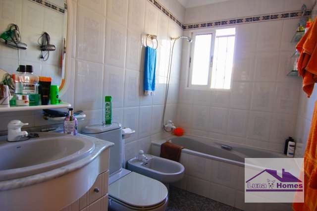 Vila v prodeji in Arroyo de la Miel (Benalmádena)