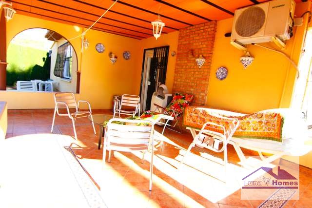 Vila v prodeji in Arroyo de la Miel (Benalmádena)