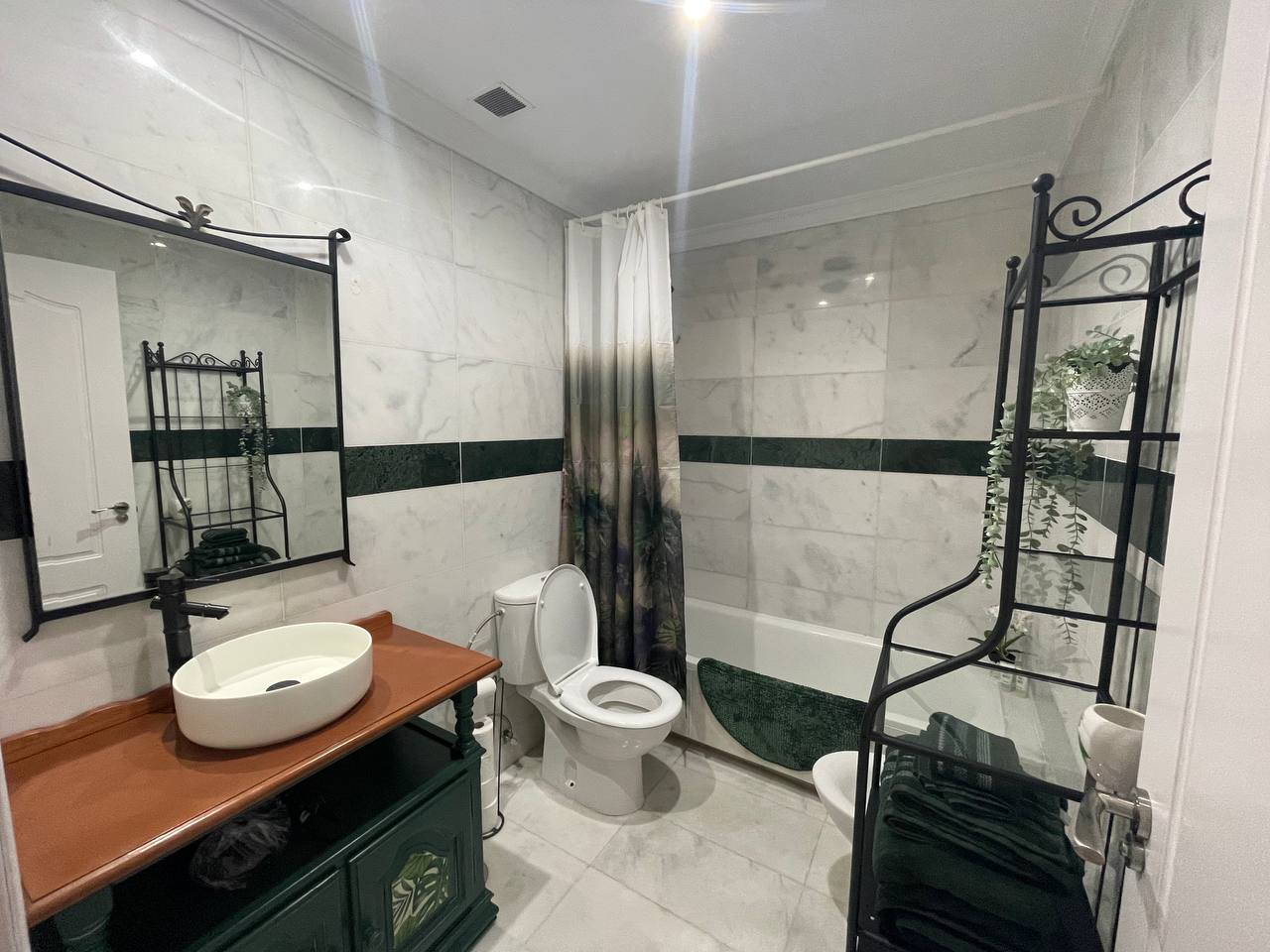 Apartmán v prodeji in Solymar - Puerto Marina (Benalmádena)