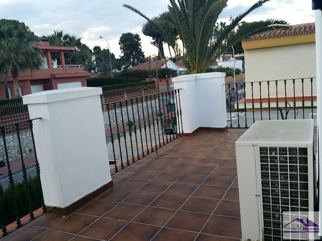 Villa myynnissä Benalmádena Costa