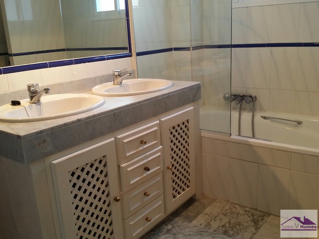 Villa myynnissä Benalmádena Costa