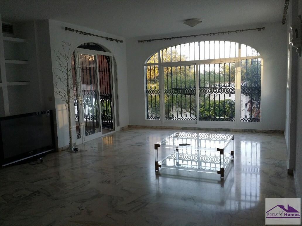 Villa myynnissä Benalmádena Costa