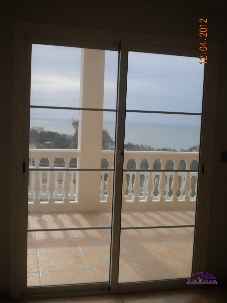 Villa en venta en Benalmádena