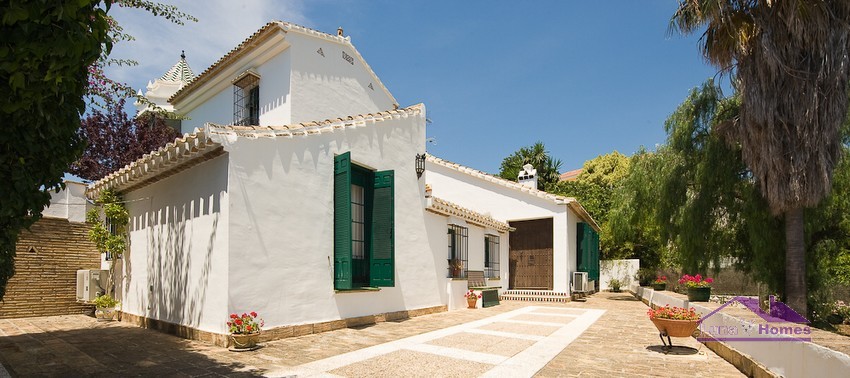 Vila en venda in Benalmádena Costa