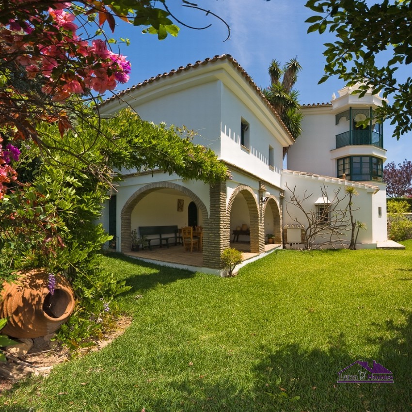 Villa til salg i Benalmádena Costa