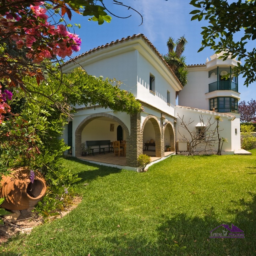 Villa till salu i Benalmádena Costa