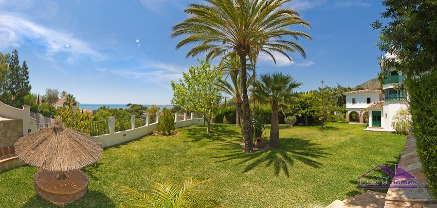 Villa en venta en Benalmádena Costa