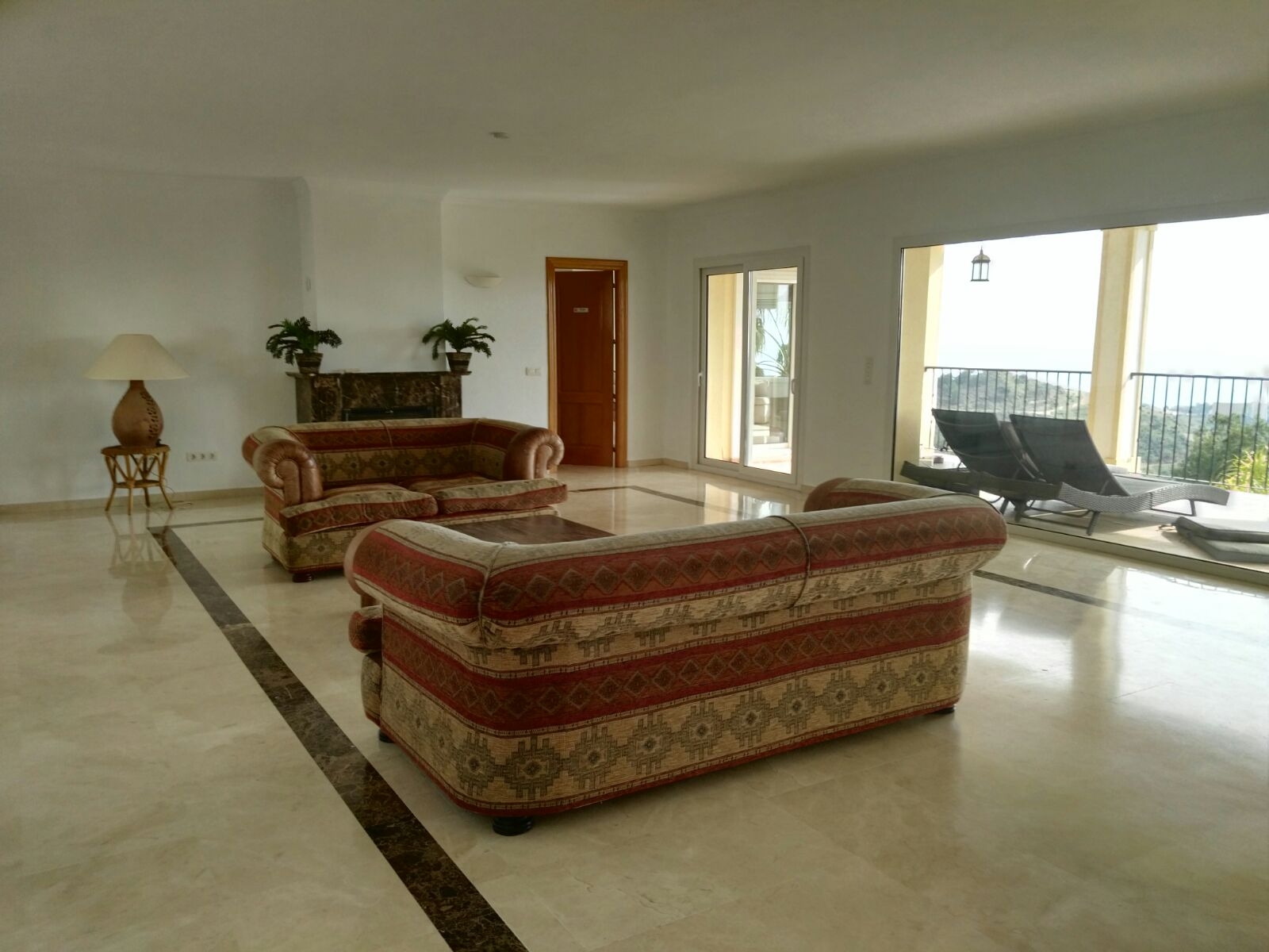 Villa for sale in Mijas