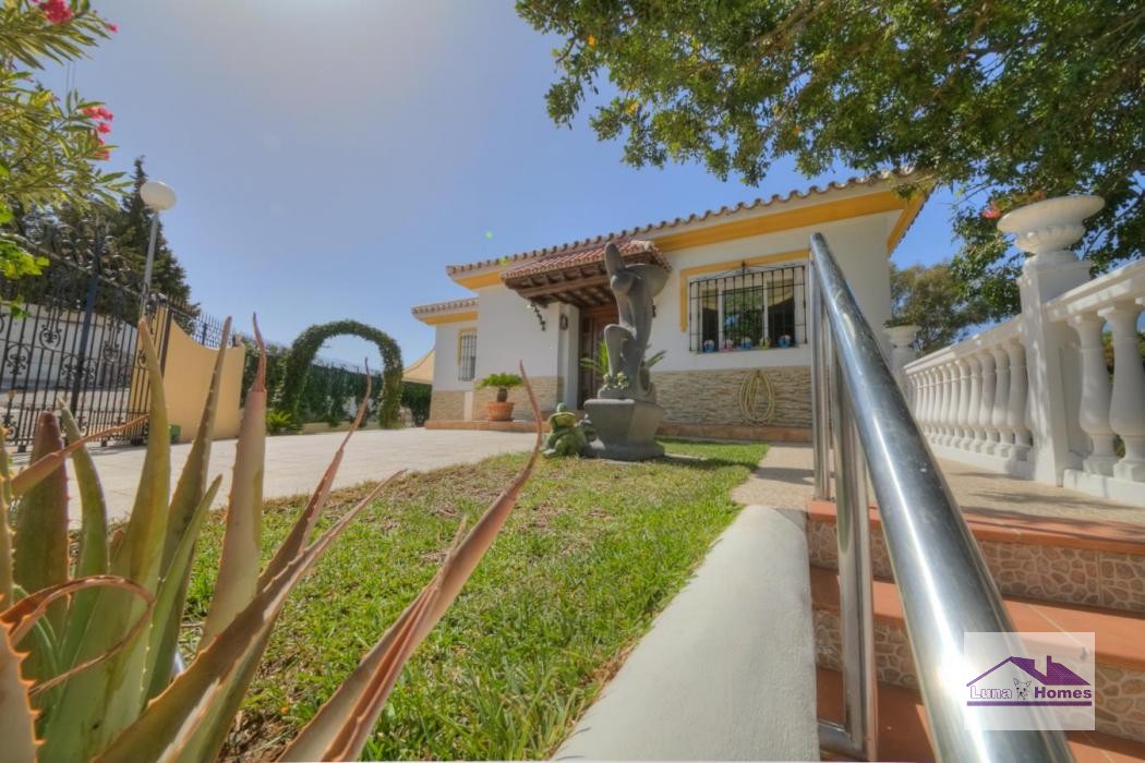 Villa en venta en Fuengirola