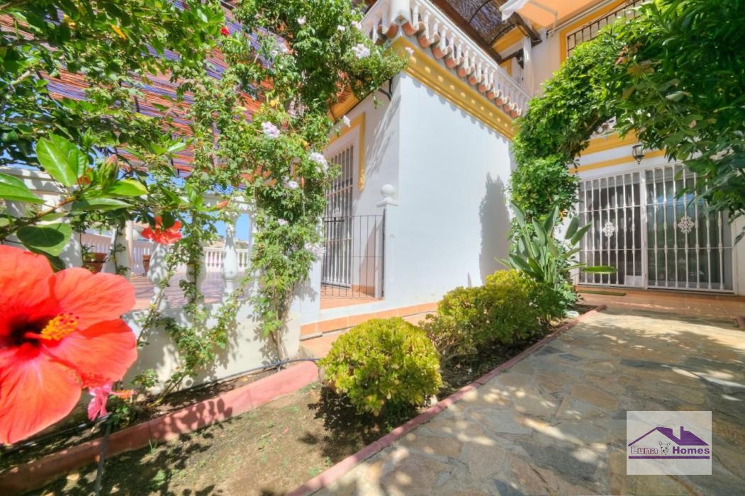 Villa en venta en Fuengirola