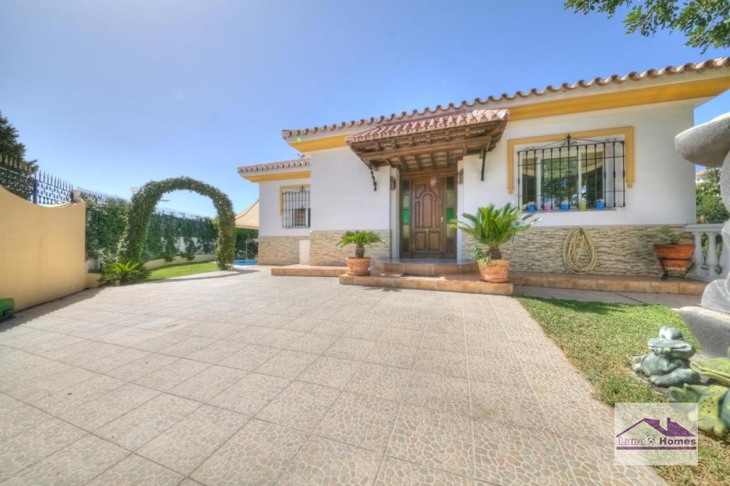 Villa til salg i Fuengirola
