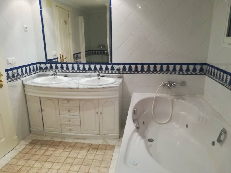 Piso en venta en Arroyo de la Miel (Benalmádena)