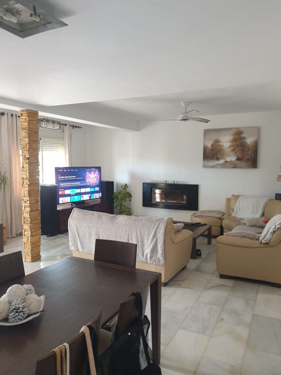 Impresionante Chalet Independiente con Jardín y Piscina en Zona Tranquila
