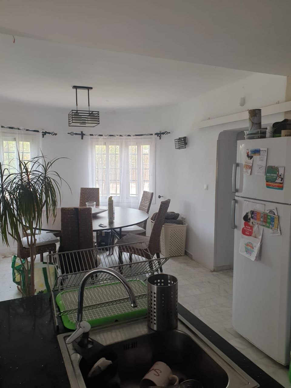 Impresionante Chalet Independiente con Jardín y Piscina en Zona Tranquila