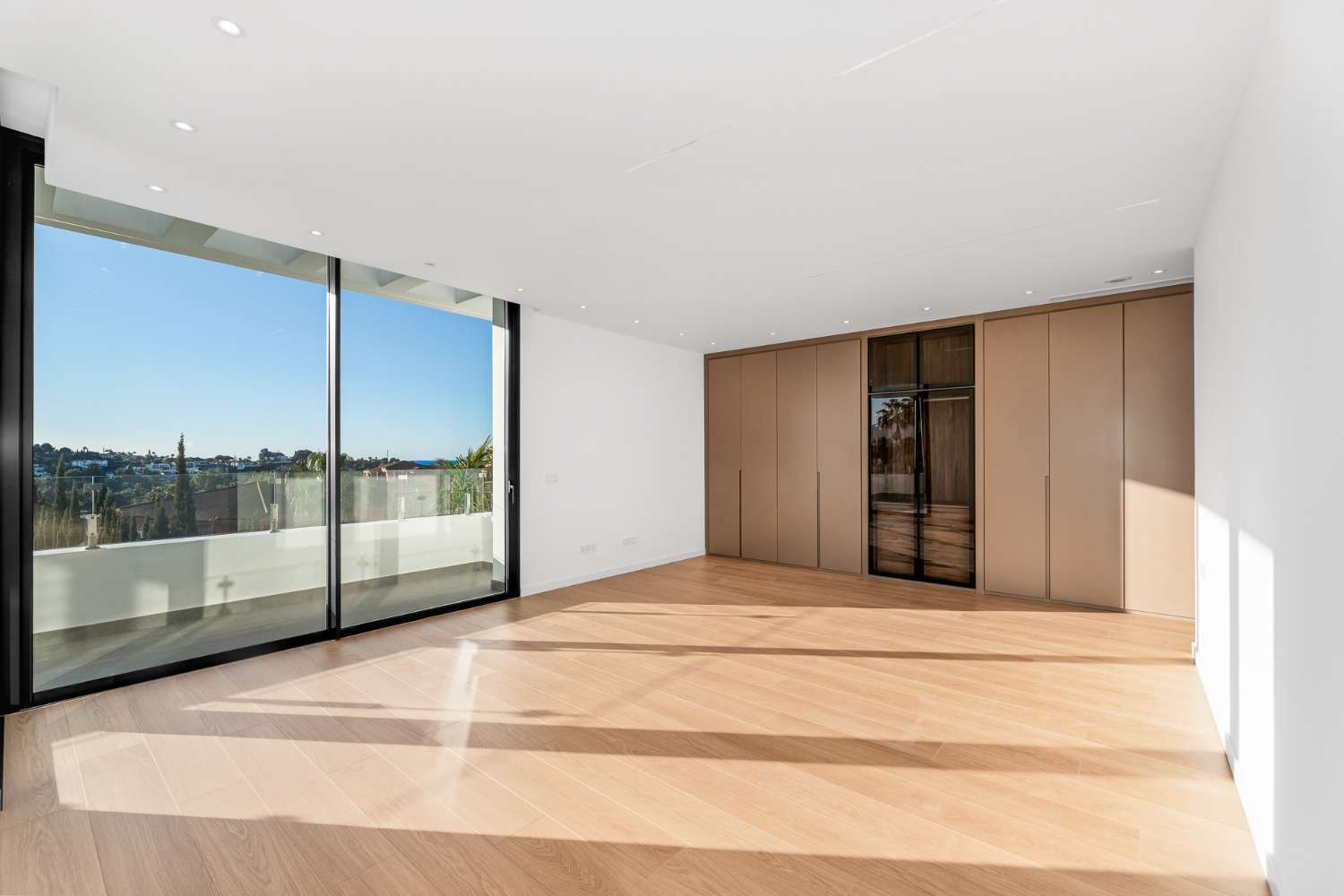 Villa te koop in El Paraíso (Benahavís)