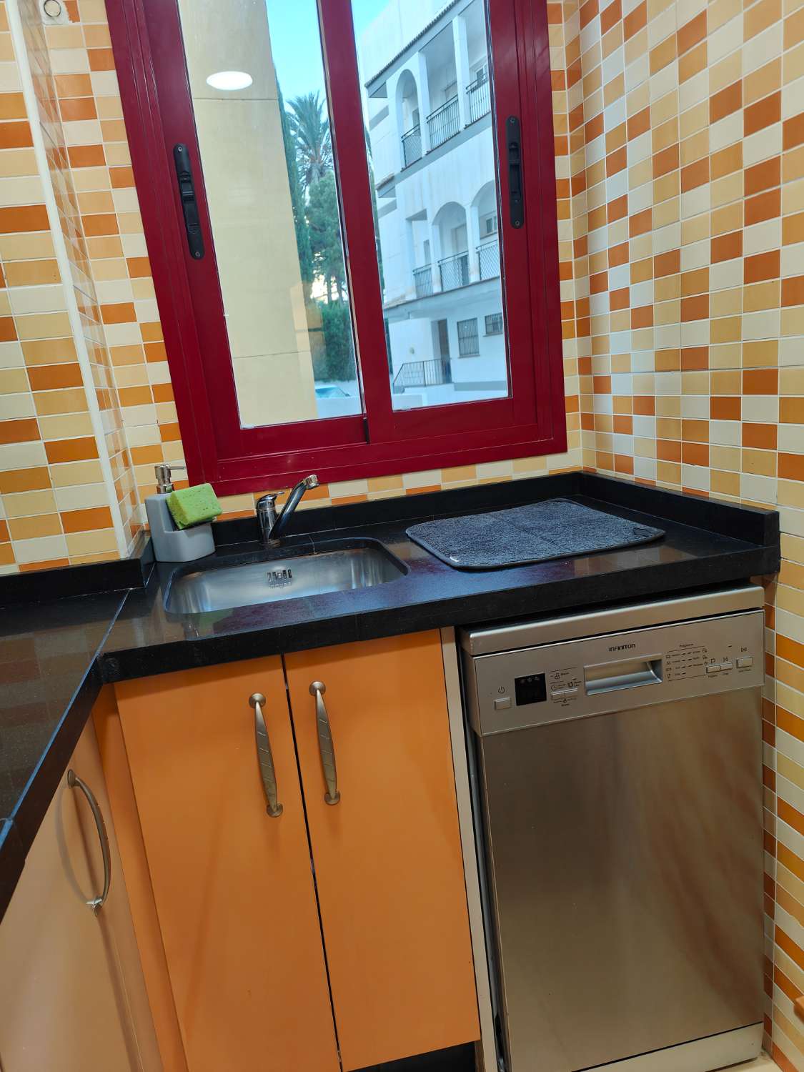 Piso a 200 metros de la playa