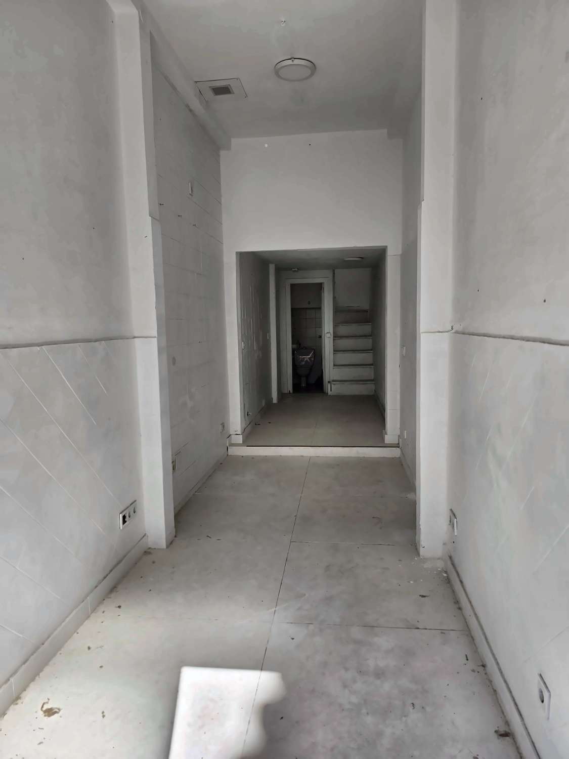 Local en venta con salida de humos en San Pedro de Alcántara