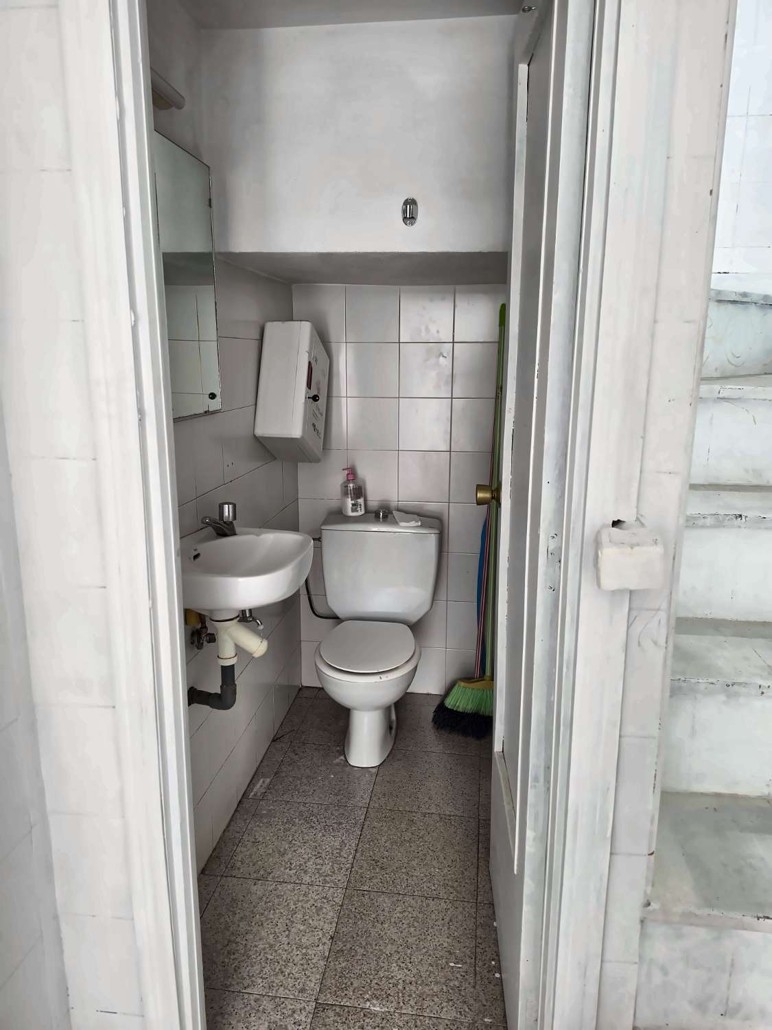 Local en venta con salida de humos en San Pedro de Alcántara