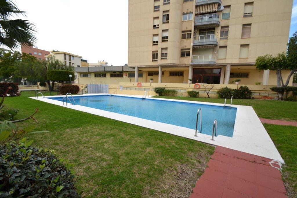 Piso en venta en El Bajondillo (Torremolinos)